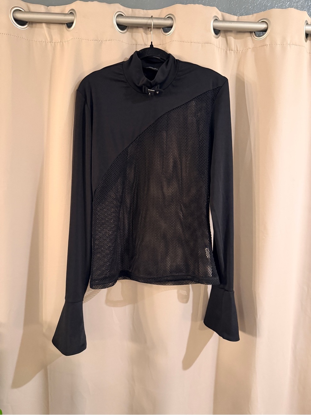 Incerun NWT Black Mesh Panel Long-Sleeve Top